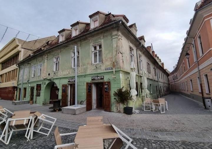 Piata Sfatului Pietonal Apartment Braşov Buitenkant foto
