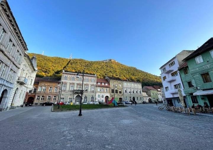 Piata Sfatului Pietonal Apartment Braşov Buitenkant foto