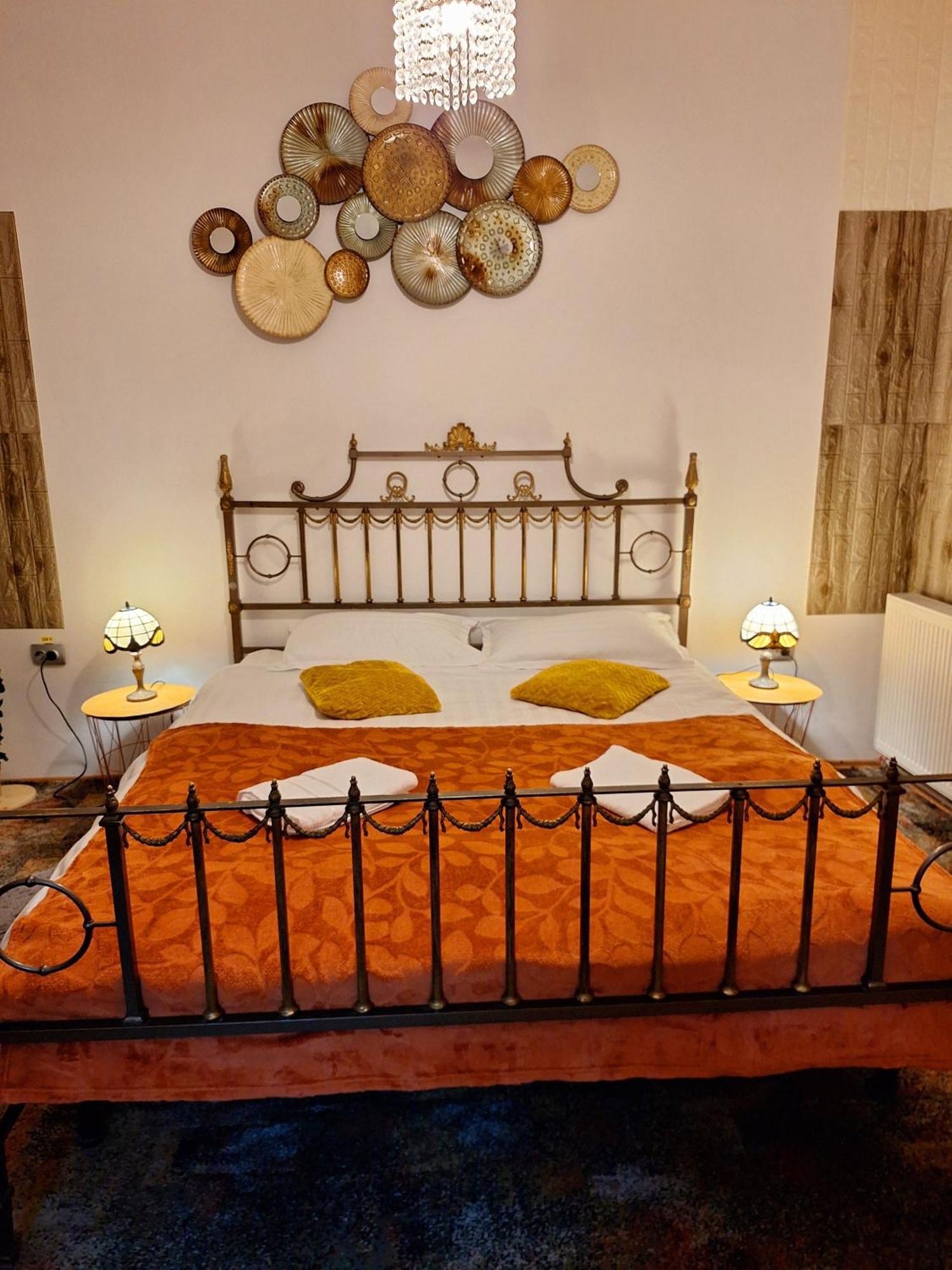 Piata Sfatului Pietonal Apartment Braşov Buitenkant foto