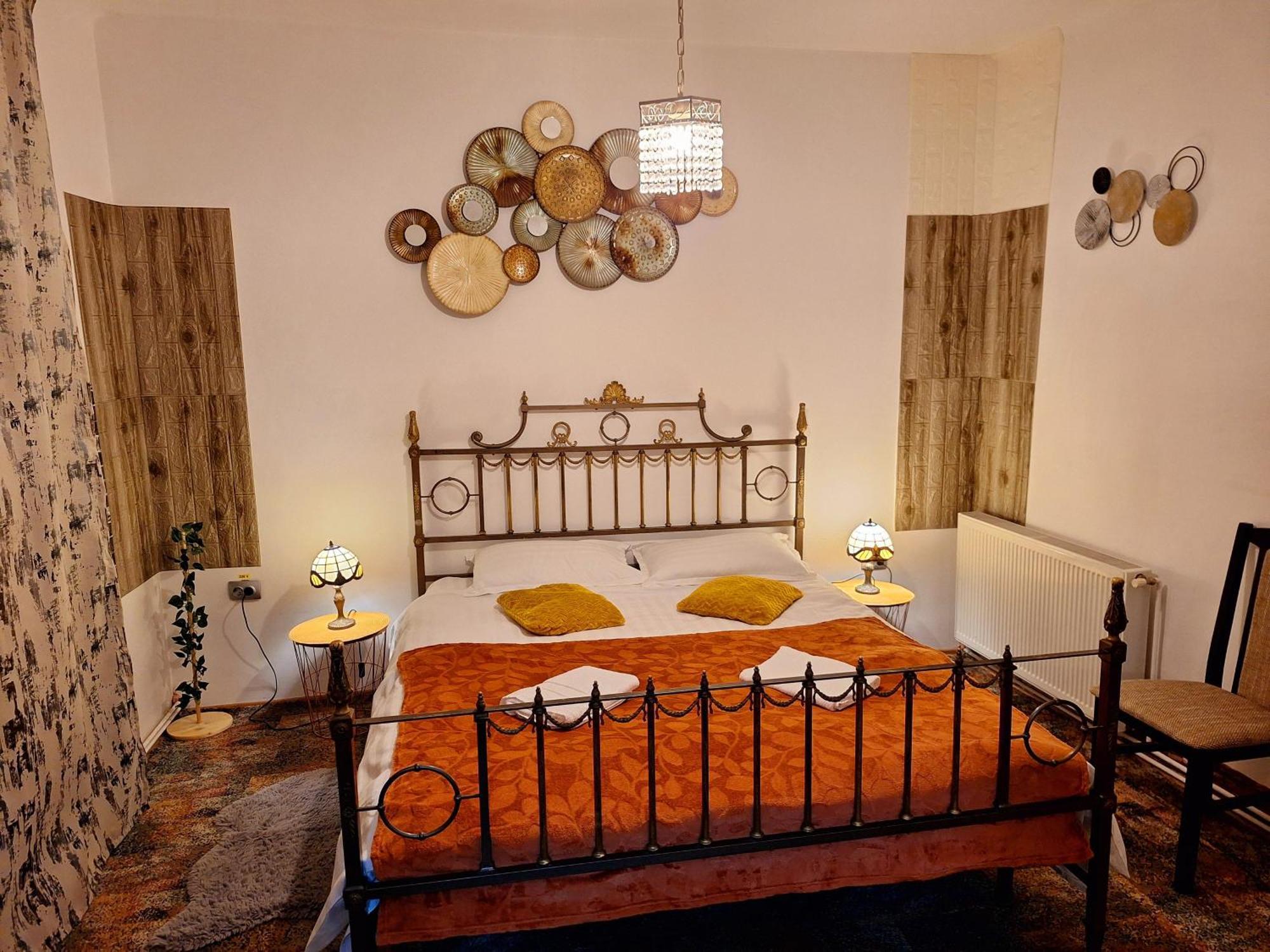 Piata Sfatului Pietonal Apartment Braşov Buitenkant foto